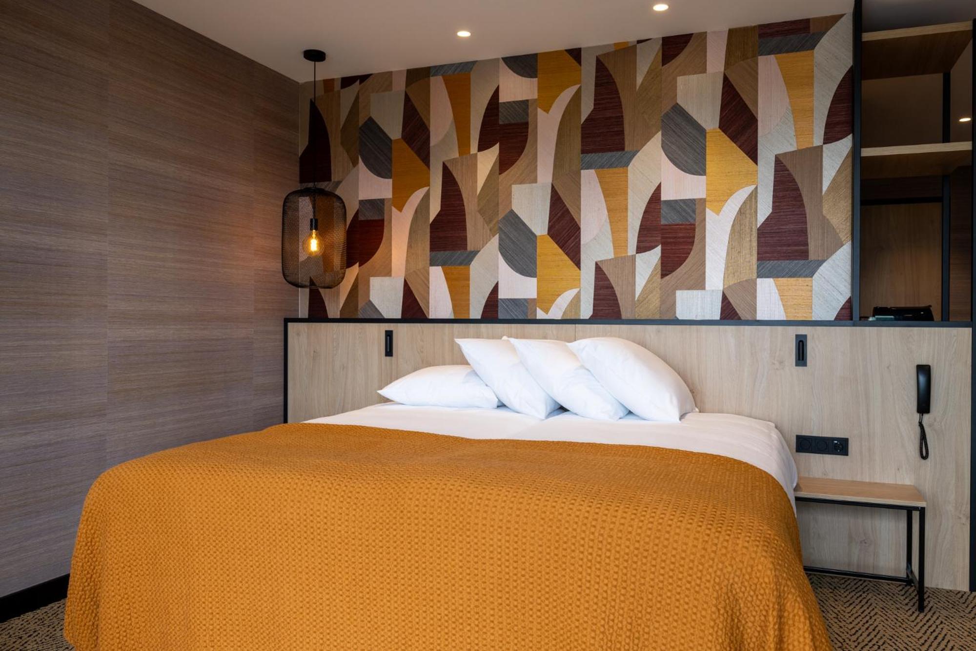 Van Der Valk Hotel Emmen 뉴암스테르담 외부 사진