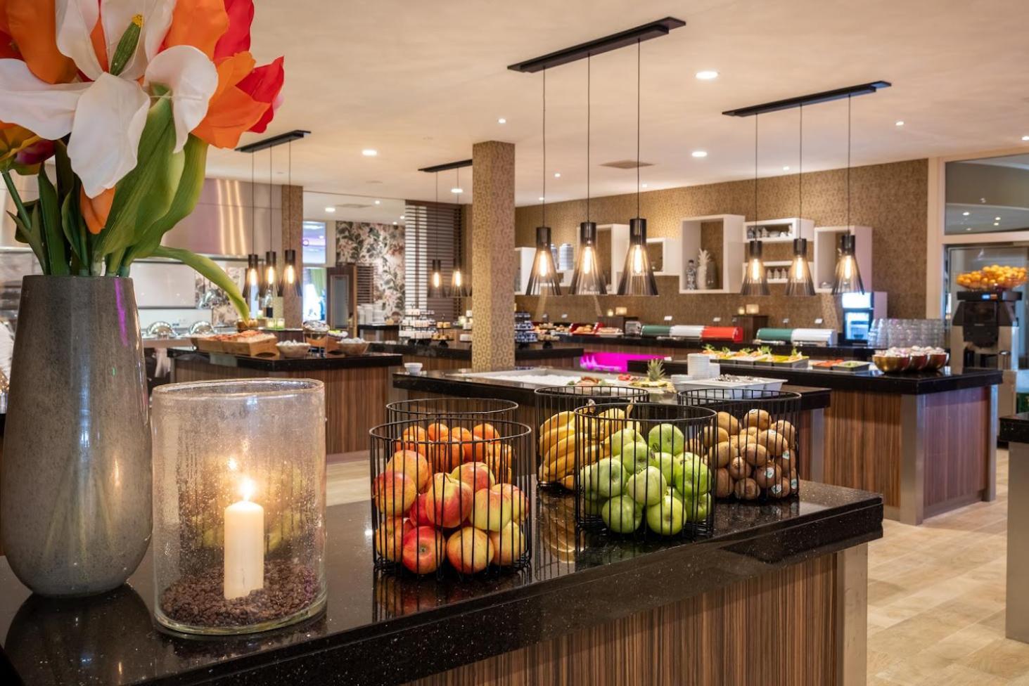Van Der Valk Hotel Emmen 뉴암스테르담 외부 사진