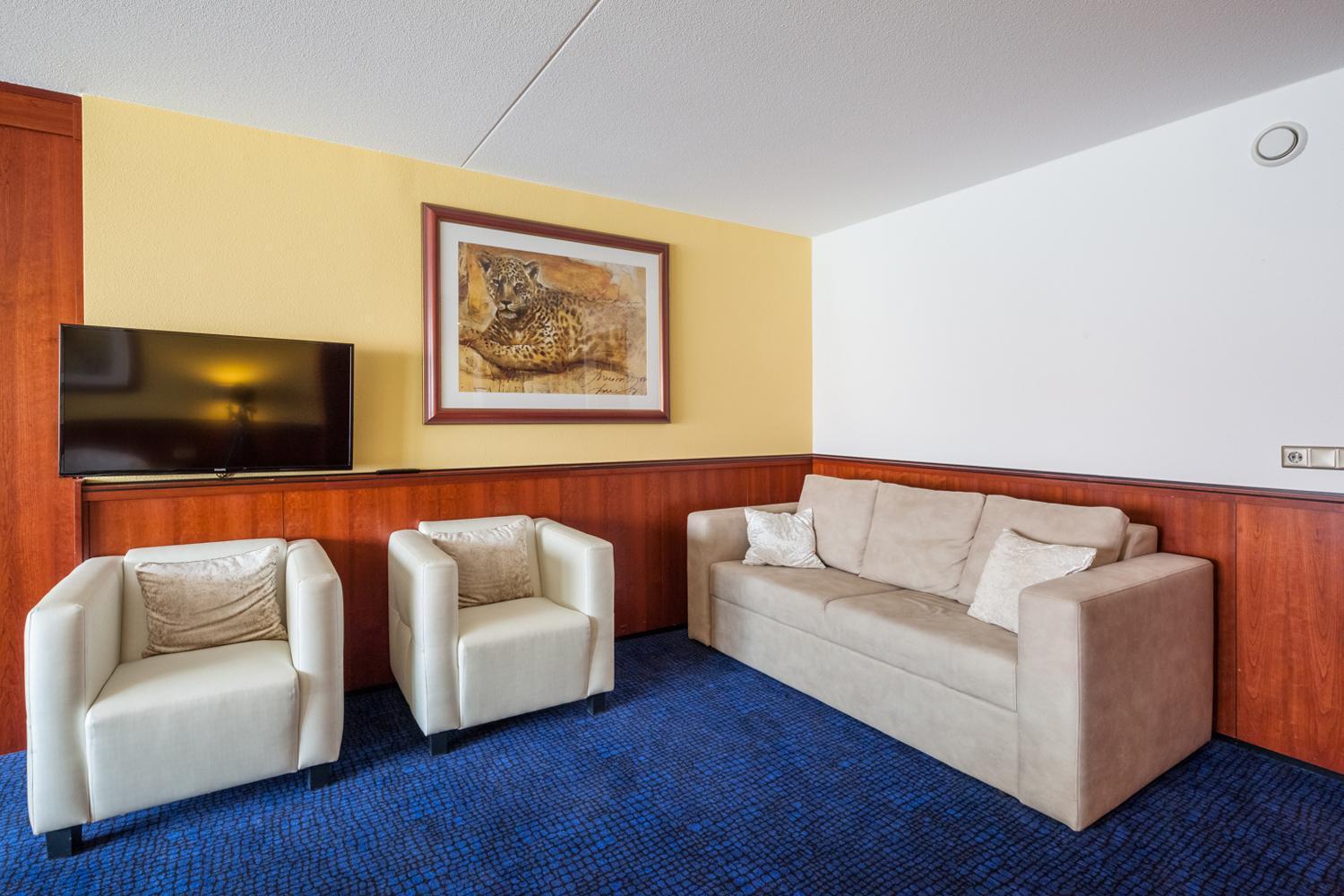 Van Der Valk Hotel Emmen 뉴암스테르담 외부 사진