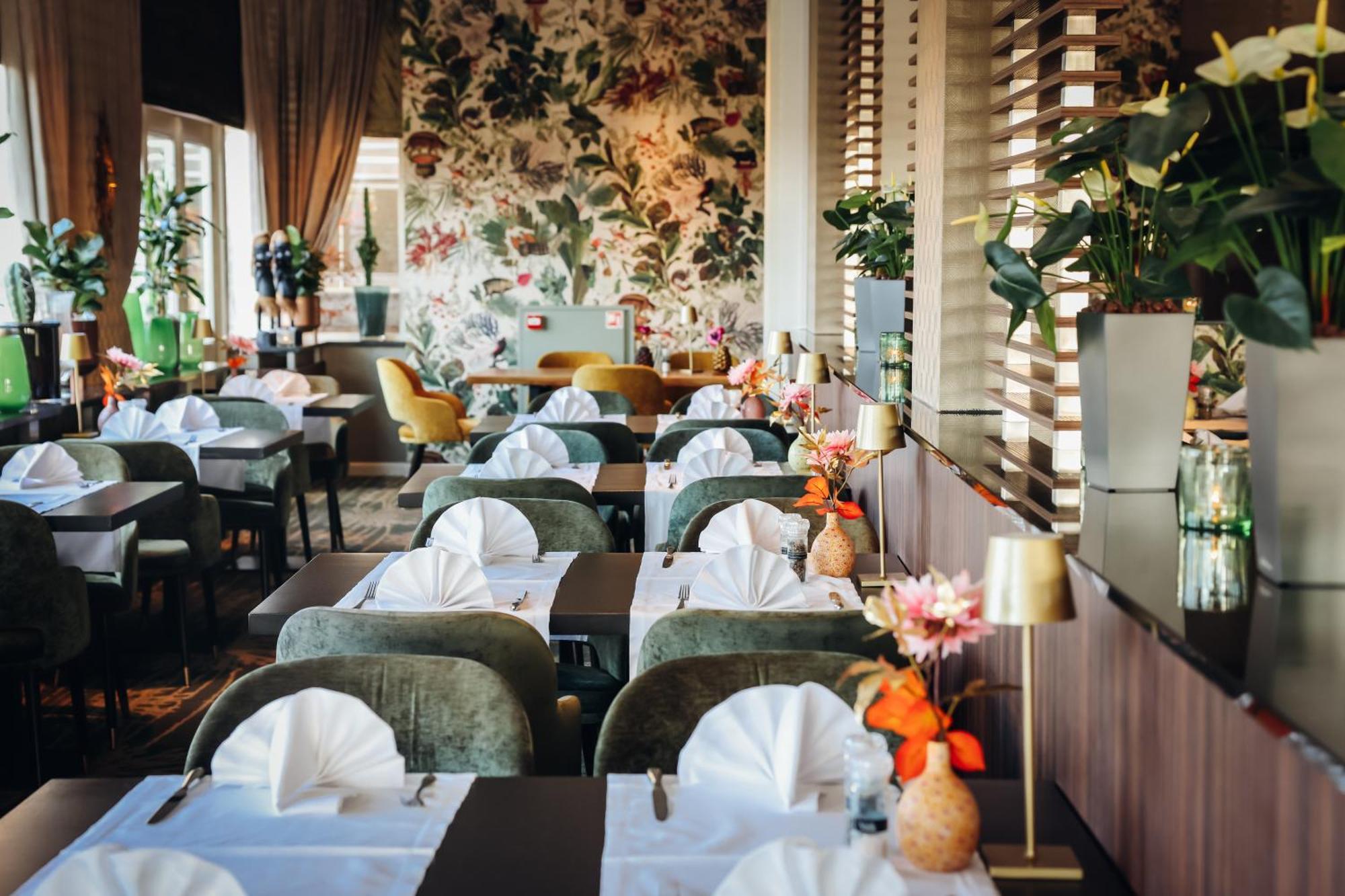 Van Der Valk Hotel Emmen 뉴암스테르담 외부 사진